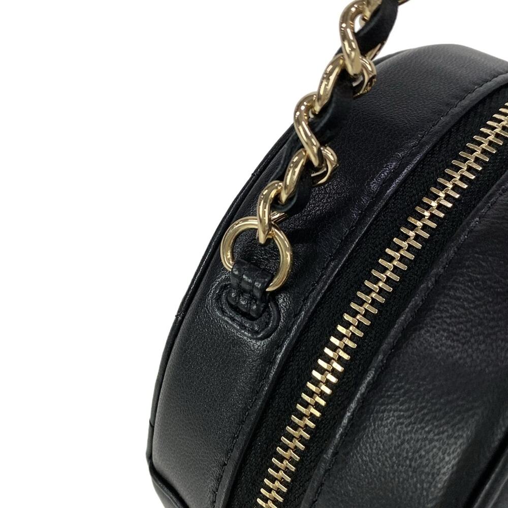 Chanel Matelasse Shoulder Bag - Picture 16 of 16